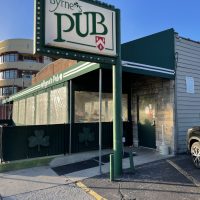 Byrne's Pub Columbus Dive Bar - Exterior