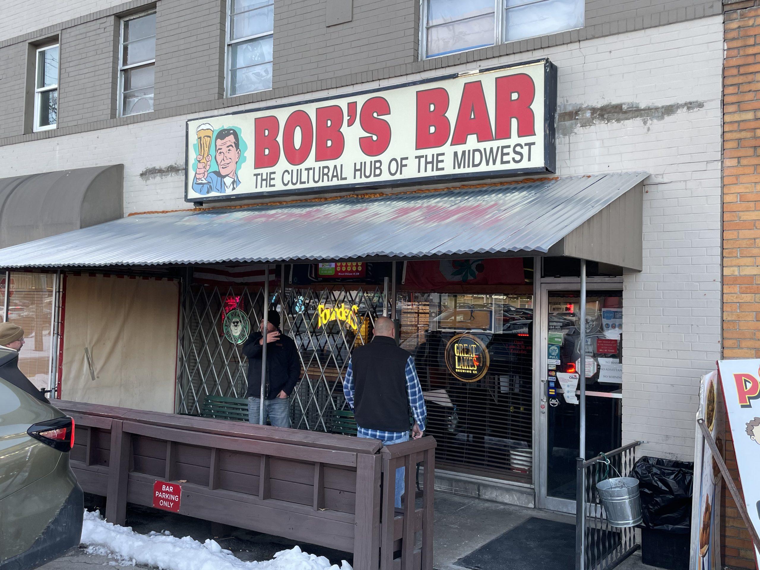 Bob's Bar - Columbus Dive Bar - Exterior