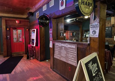 Lincoln Park Pub - Cleveland Dive Bar - Inside