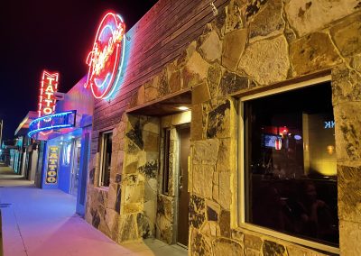 Flippers Tavern - Lubbock Dive Bar - Outside