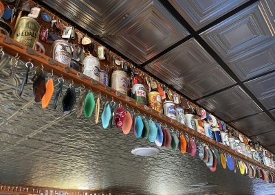 Keyhole Bar - Mackinaw City Dive Bar - Hotel Keys