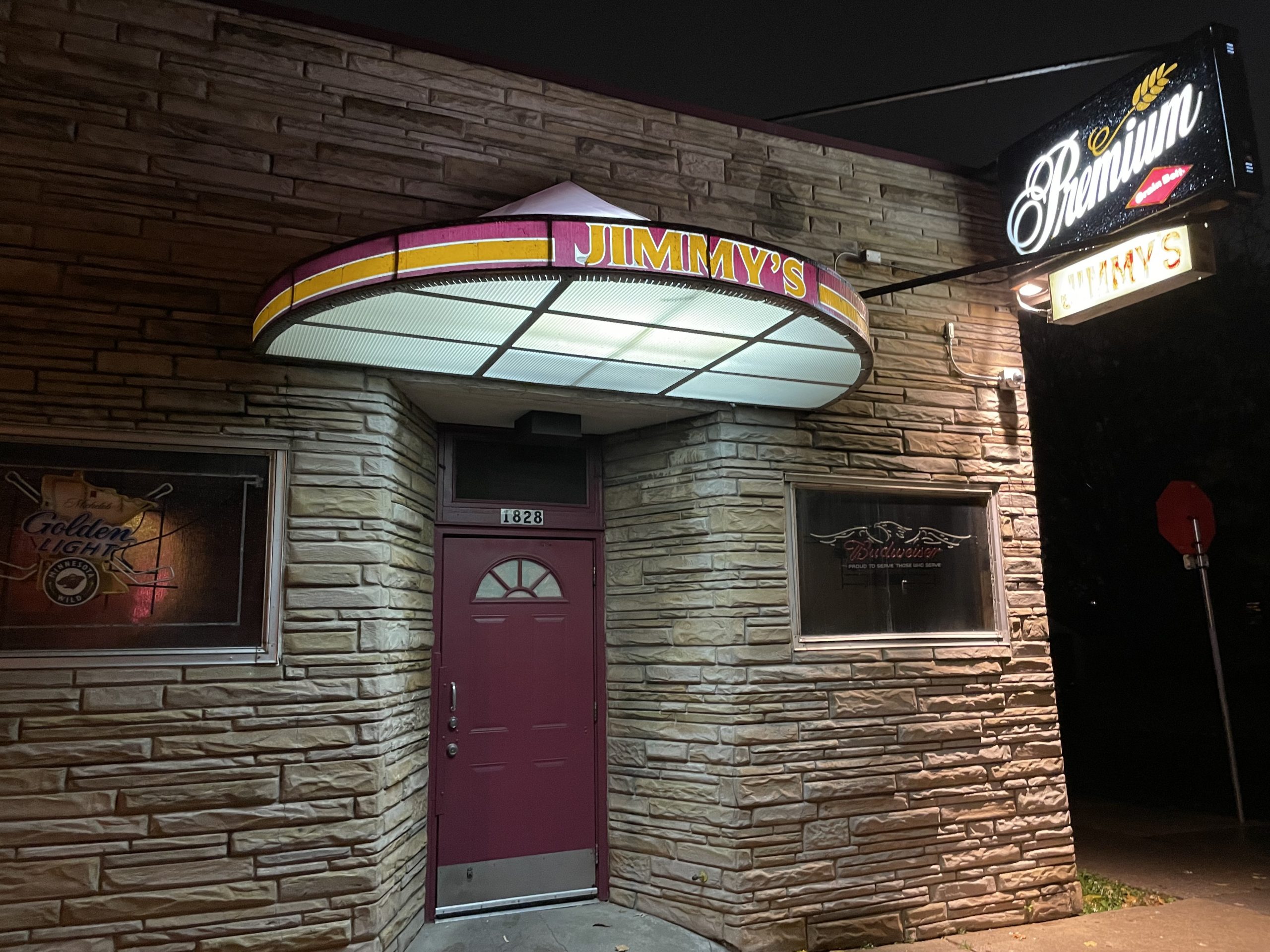 Jimmy's Bar & Lounge - Minneapolis Dive Bar - Outside Front Door