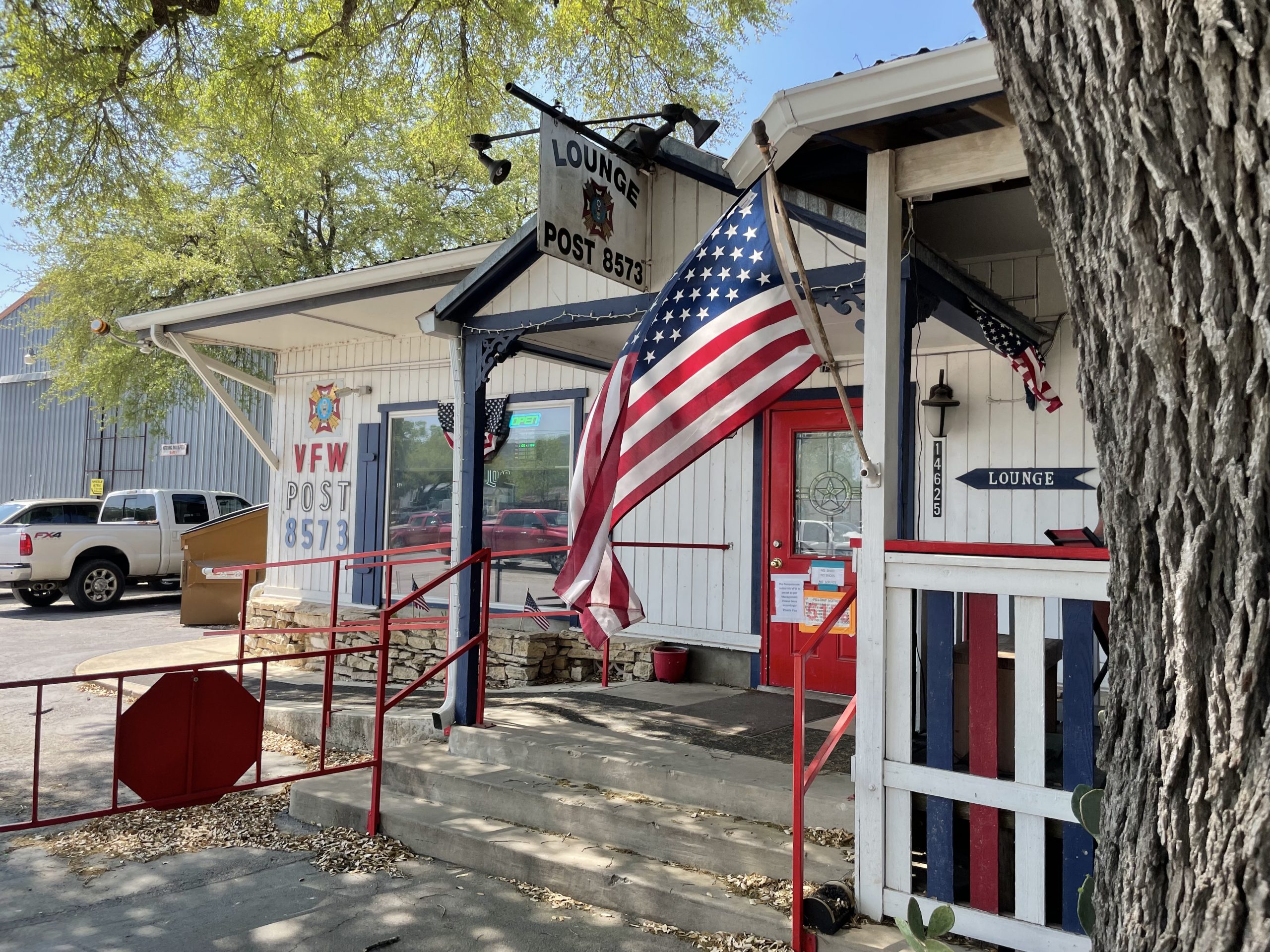 VFW Post 8573 - Texas Dive Bar - Front Entrance