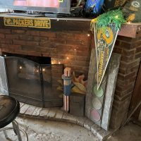 Fireplace Lounge - Dallas Dive Bar - Fireplace