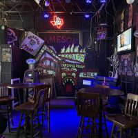 Reno's Chop Shop Saloon - Dallas Dive Bar - Seating