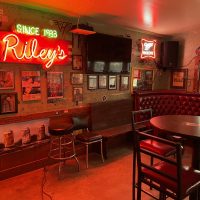 Riley's Tavern - New Braunfels Texas Dive Bar - Neon Sign