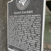 Riley's Tavern - New Braunfels Texas Dive Bar - Historical Marker