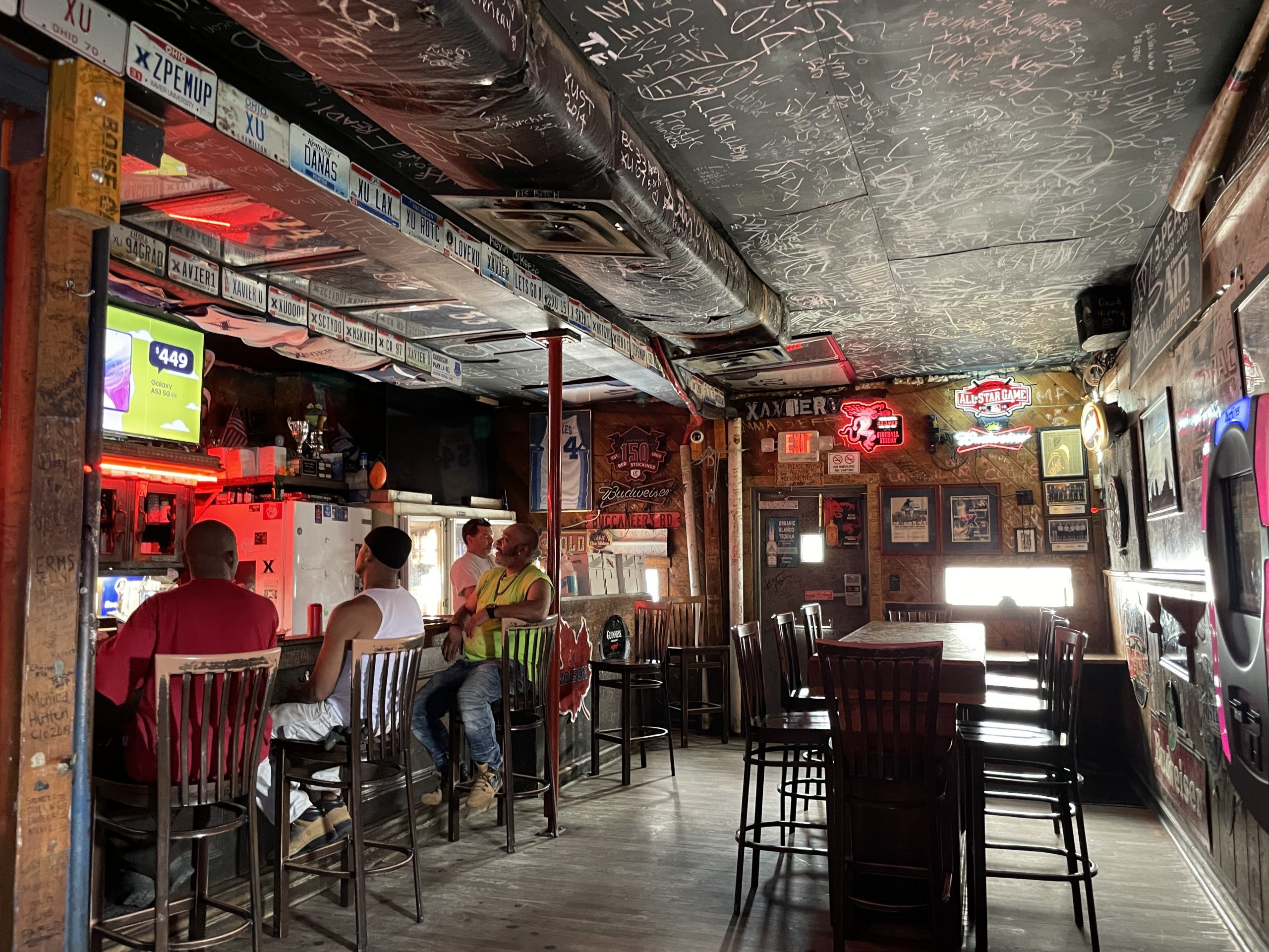 Dana Gardens - Cincinnati Dive Bar - Inside