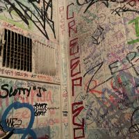 The Pearl of Germantown - Louisville Dive Bar - Bathroom Graffiti