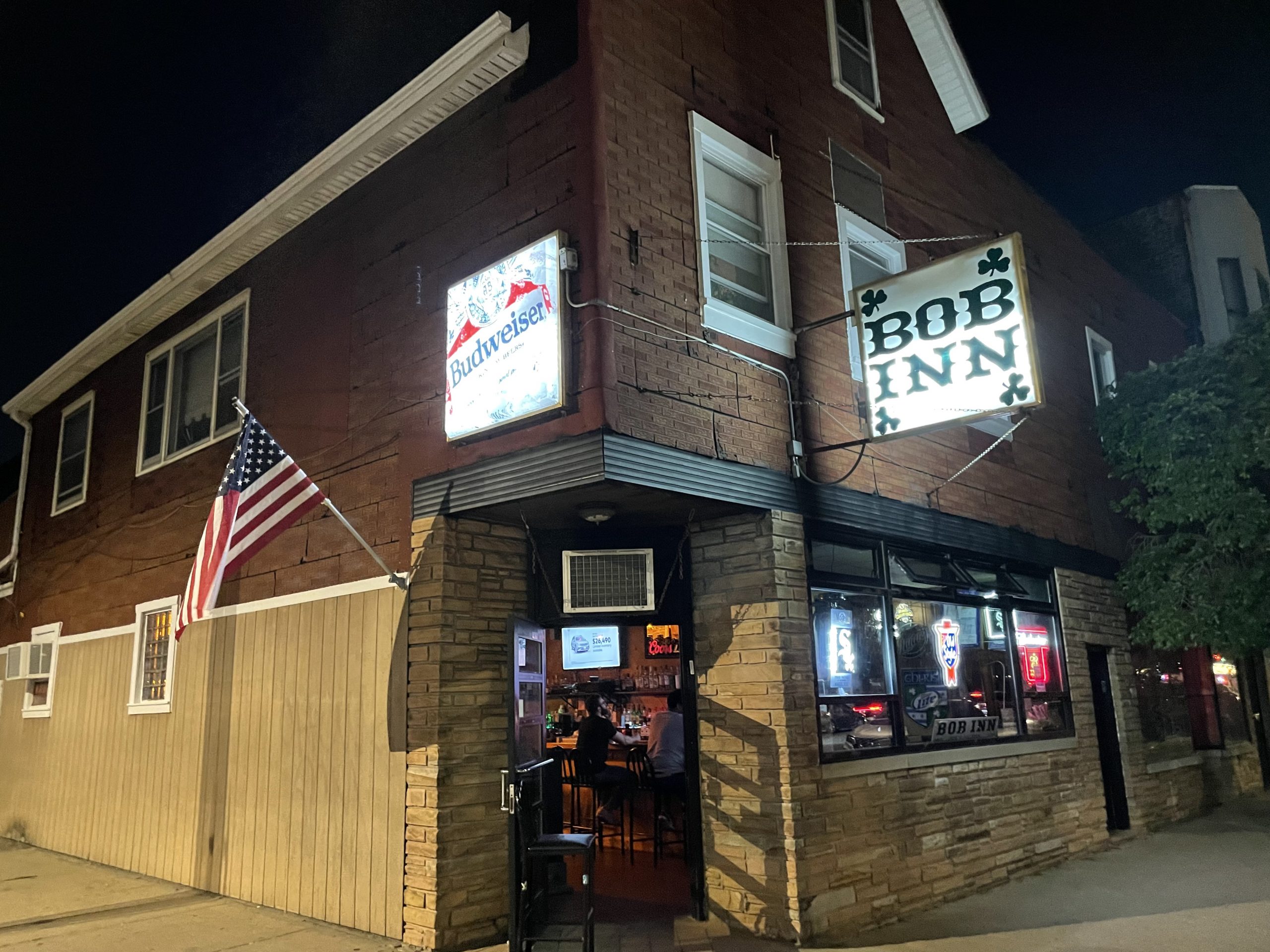 Bob Inn - Chicago Dive Bar - Exterior
