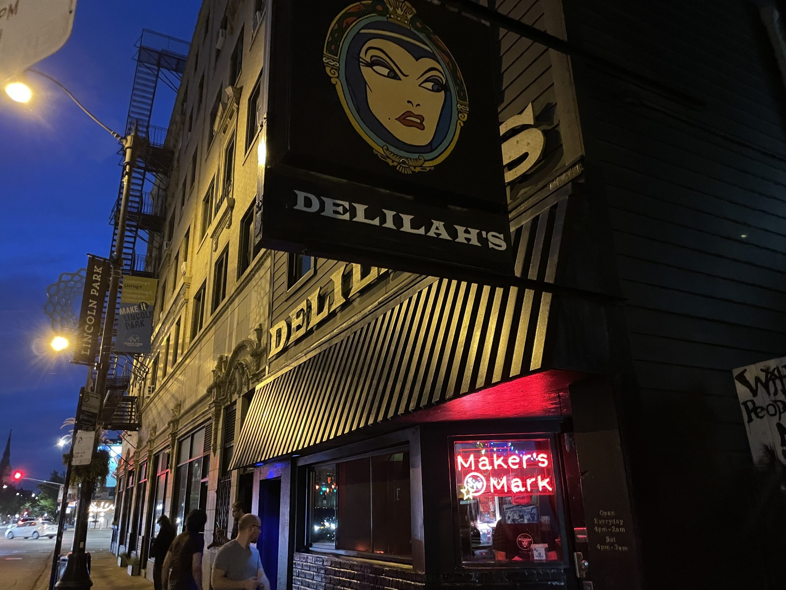 Delilah's - Chicago Dive Bar - Evil Queen Sign