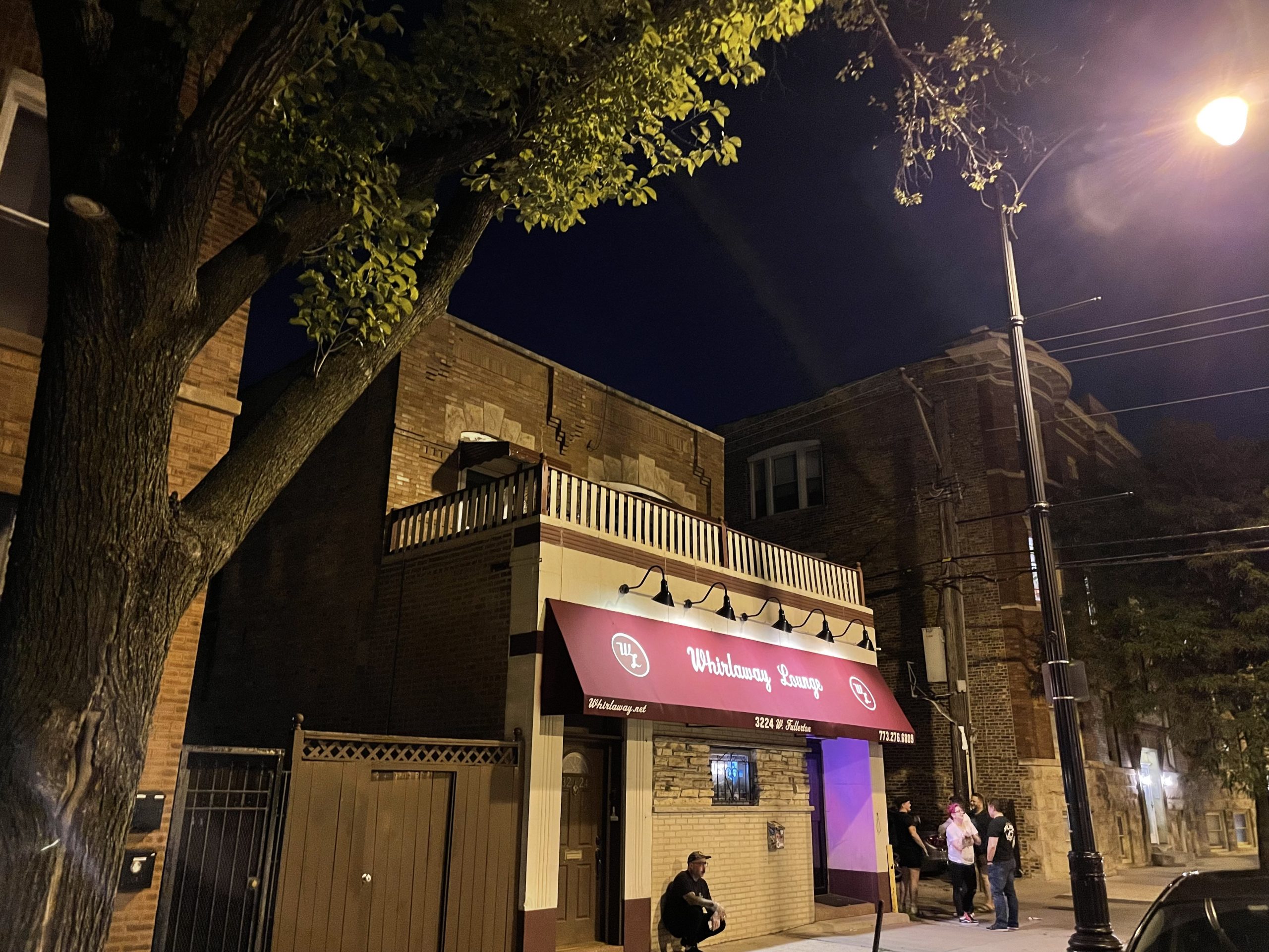 Whirlaway Lounge - Chicago Dive Bar - Exterior Building