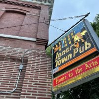 Inner Town Pub - Chicago Dive Bar - Illuminated Sign