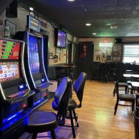 Olde Towne Inn - Chicago Dive Bar - Gaming Machines