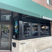 Ricochet's Tavern - Chicago Dive Bar - Exterior