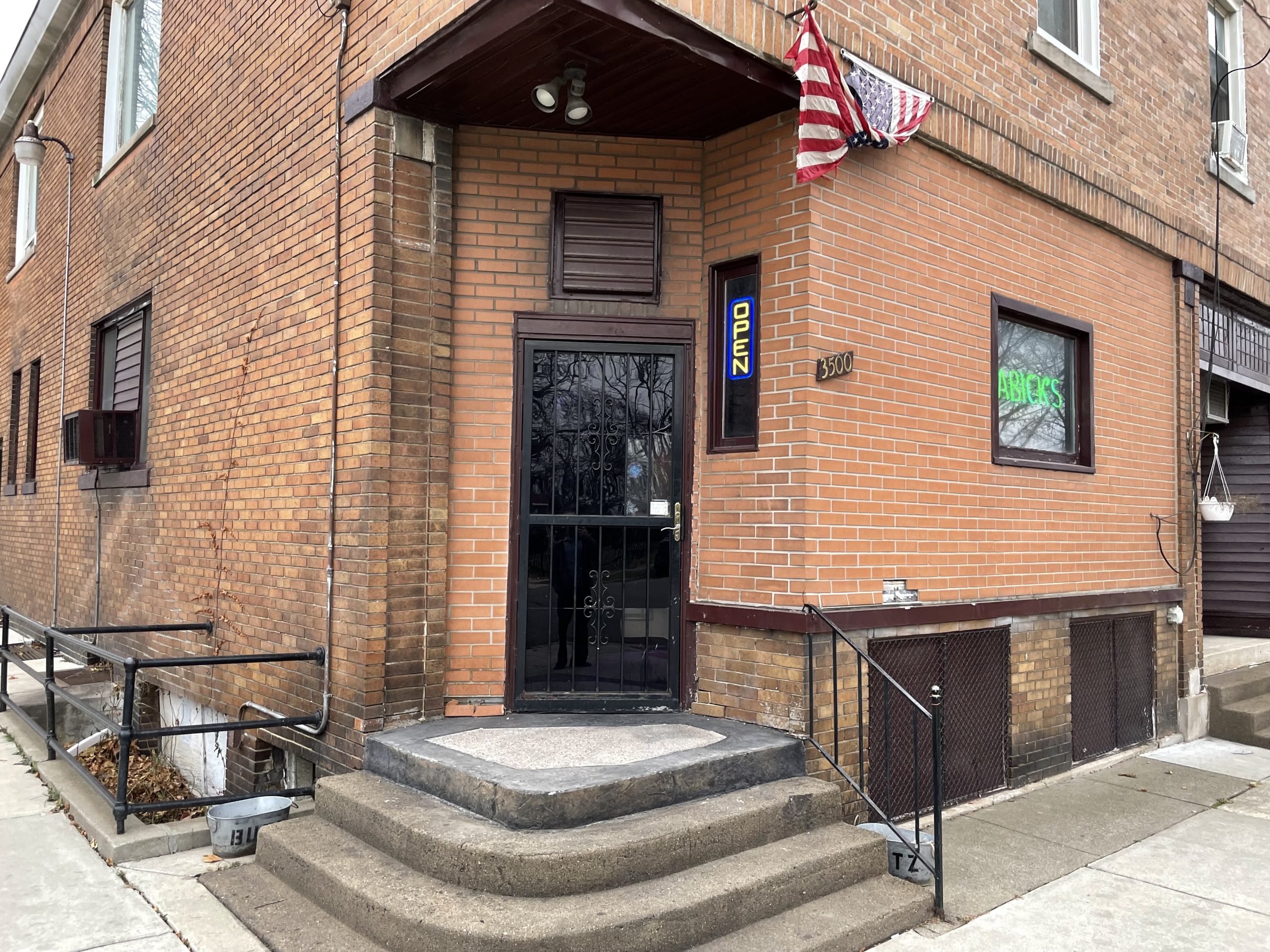 Abick's Bar - Detroit Dive Bar - Exterior