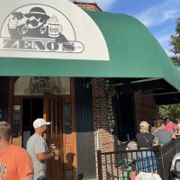 Zeno's - Columbus Dive Bar - Patio