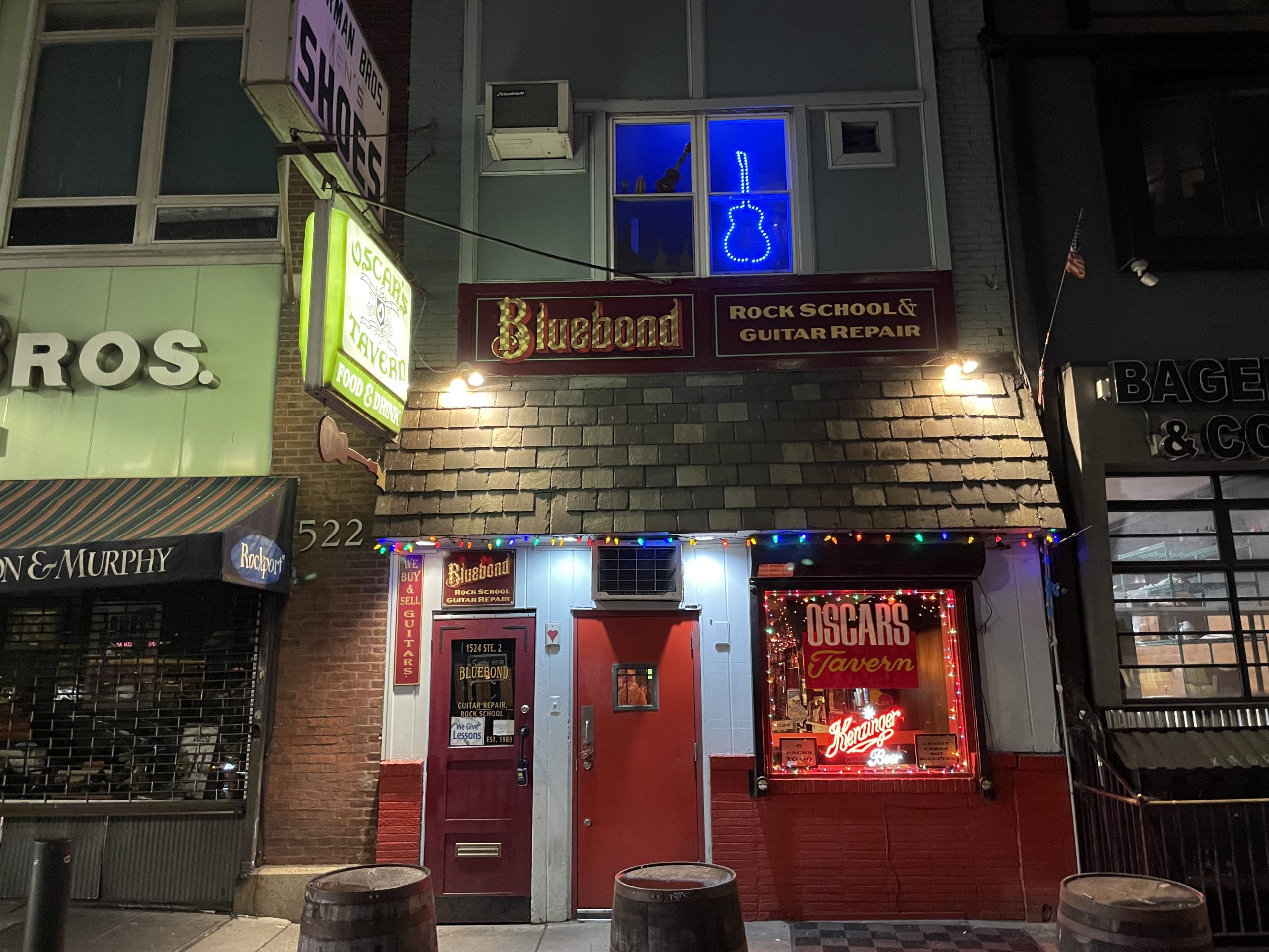 Oscar's Tavern - Philadelphia Dive Bar - Exterior
