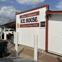 West Alabama Ice House - Houston Dive Bar - Exterior