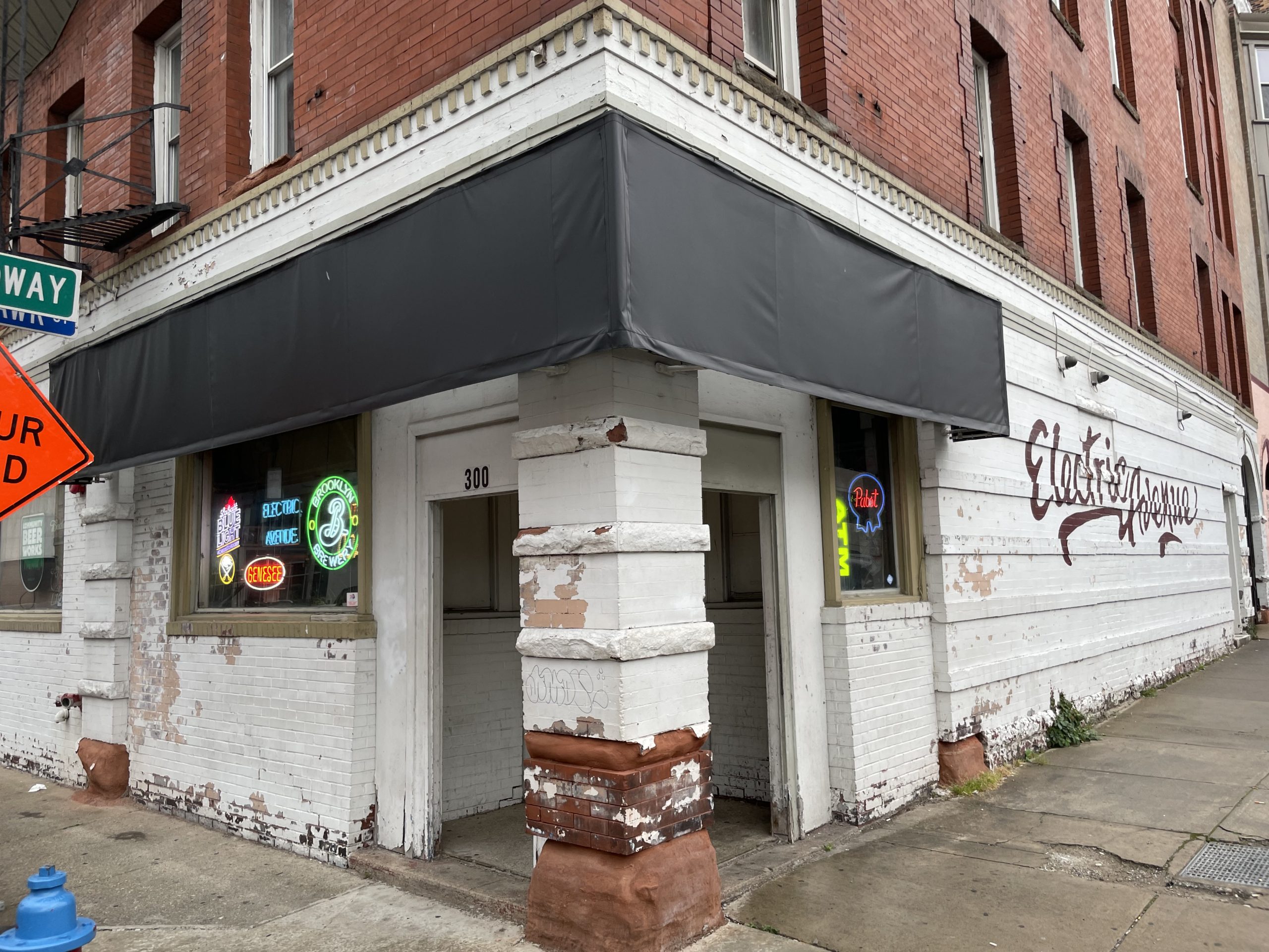 Electric Avenue Cafe - Buffalo Dive Bar - Exterior