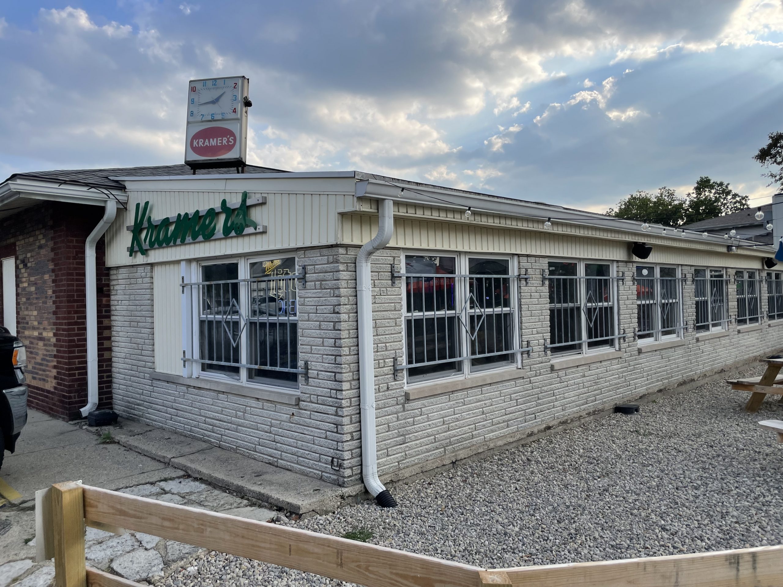 Kramer's - Dayton Dive Bar - Exterior