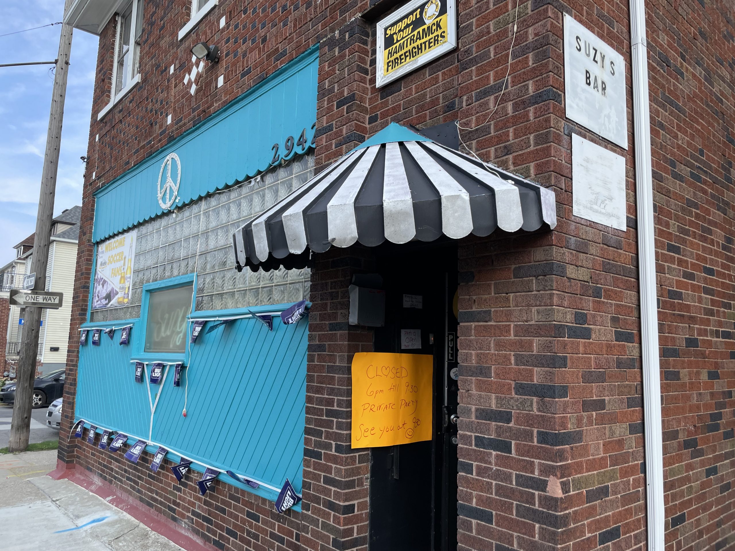 Suzy's Bar - Detroit Hamtramck Dive Bar - Exterior