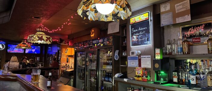 Bridgeport Inn - Chicago Dive Bar - Interior