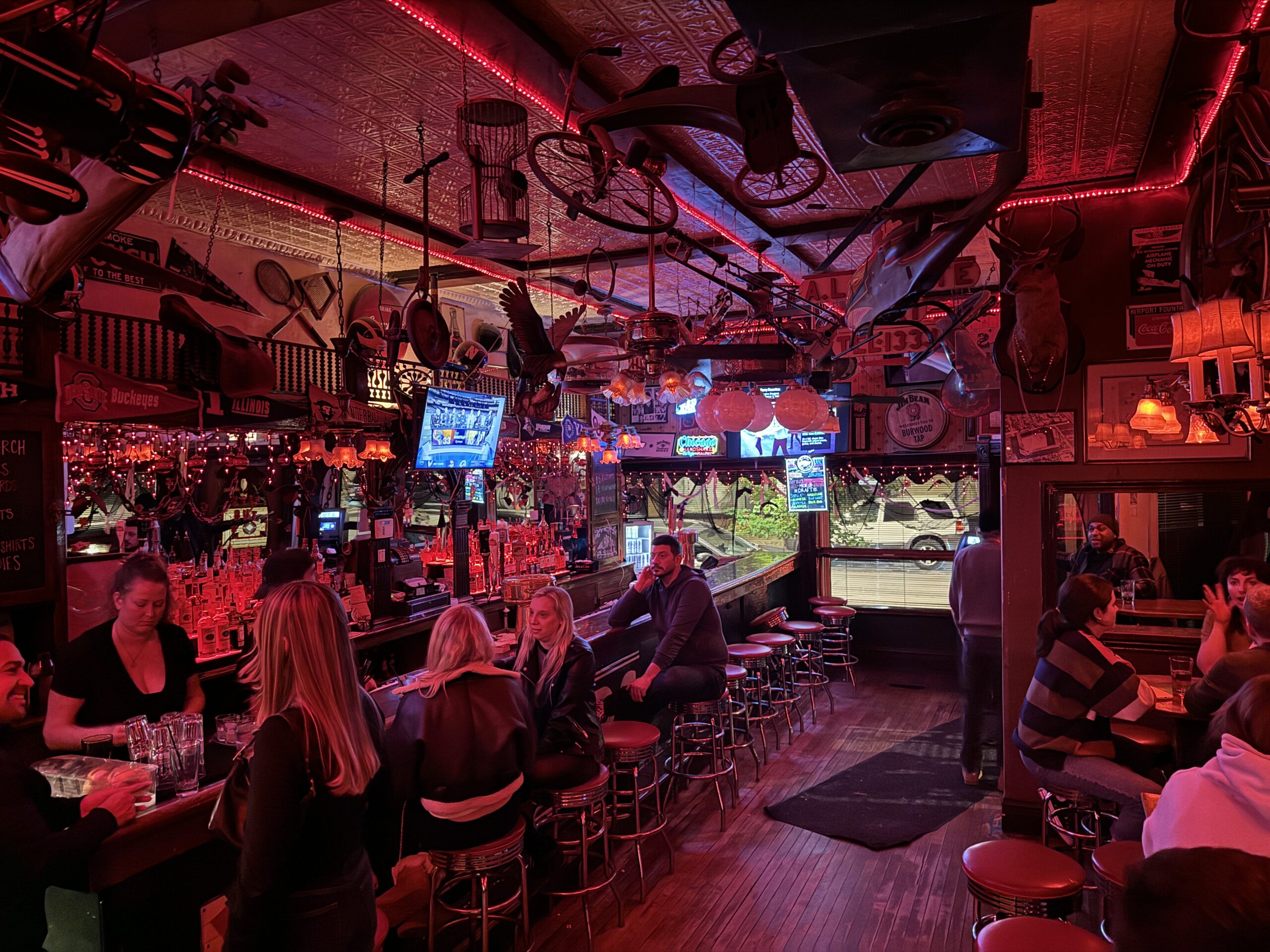 Chicago – Burwood Tap (6) Burwood Tap - Chicago Dive Bar - Interior