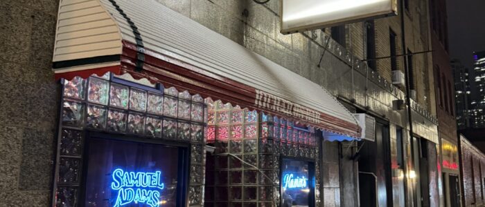 Richard's Bar - Chicago Dive Bar - Exterior