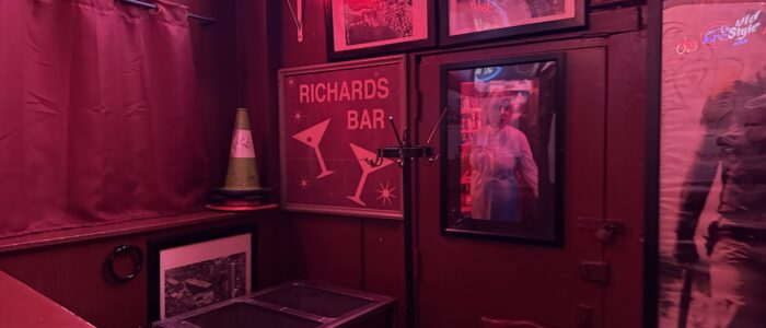 Richard's Bar - Chicago Dive Bar - Interior