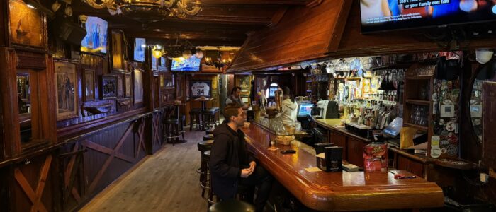 Lodge Tavern - Chicago Dive Bar - Interior