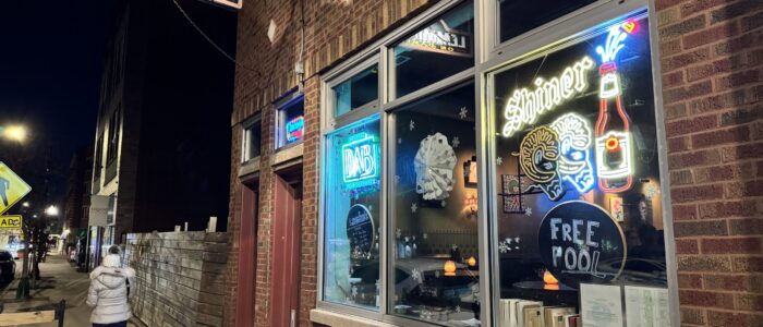 Lemming's Tavern - Chicago Dive Bar - Exterior