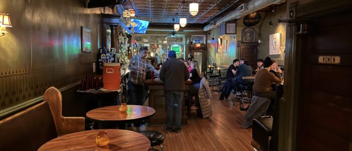 Lemming's Tavern - Chicago Dive Bar - Interior