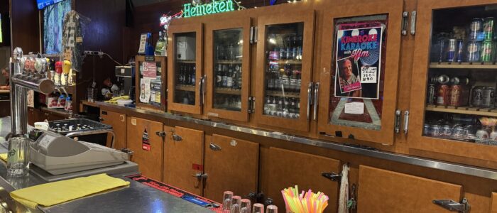 Grand Union Hotel Pub - Vancouver Dive Bar - Interior