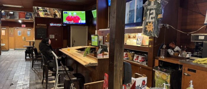 Grand Union Hotel Pub - Vancouver Dive Bar - Interior