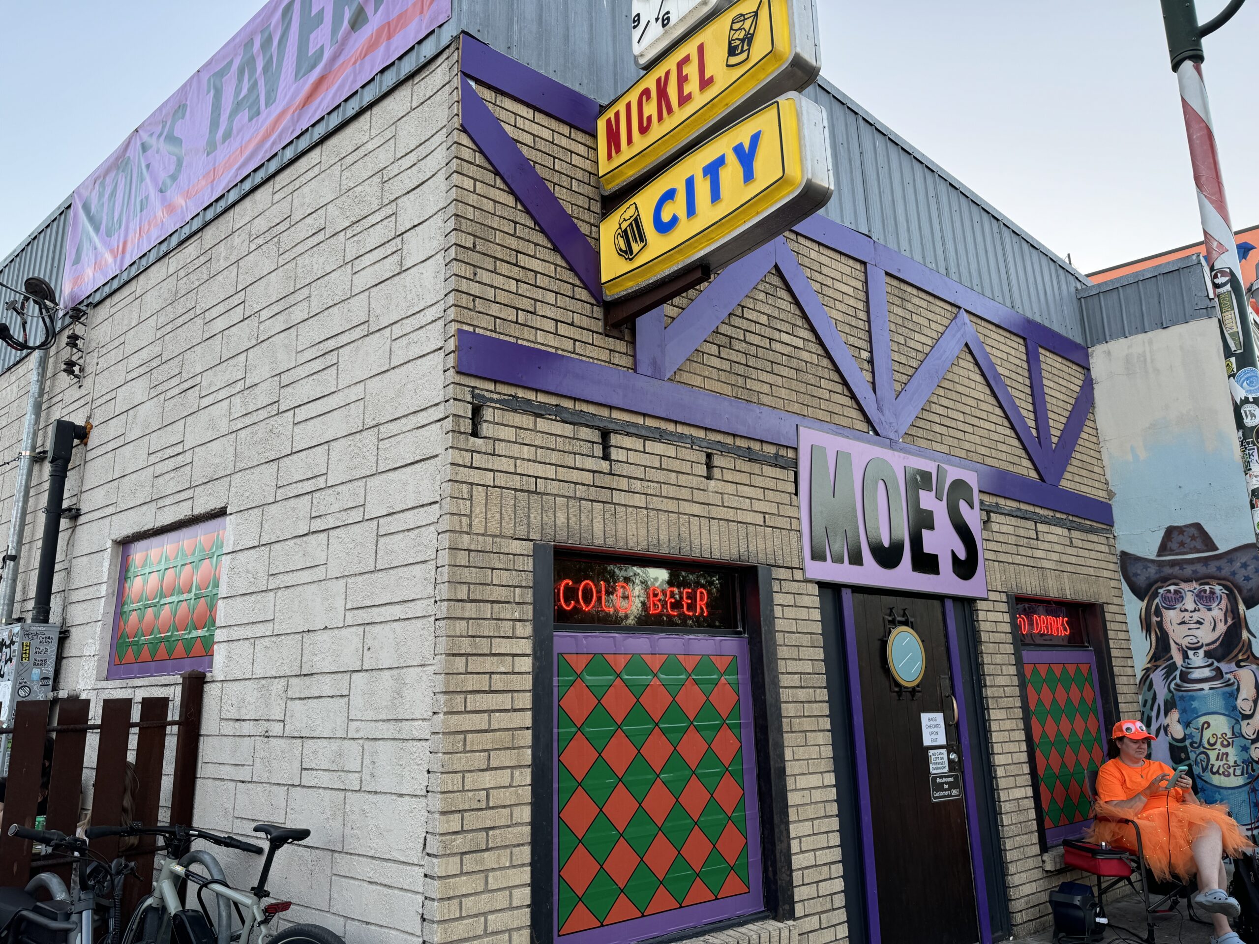 Austin – Nickel City (1) Nickel City - Austin Dive Bar - Exterior