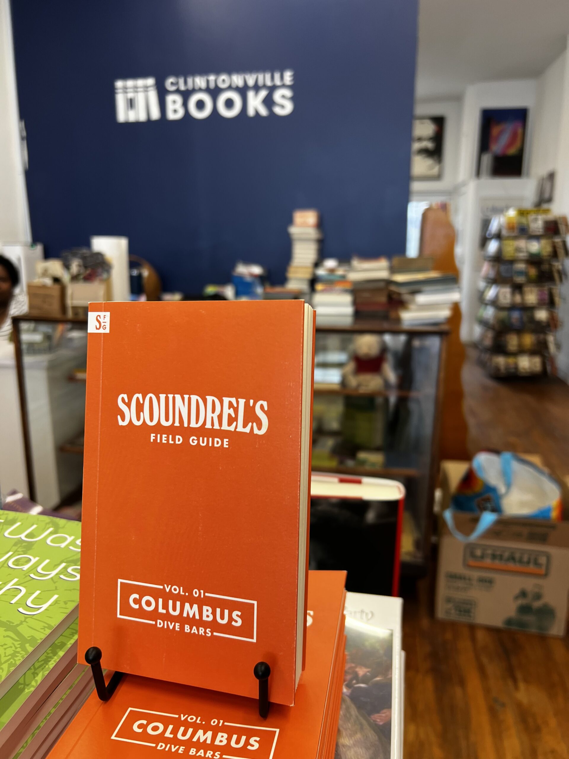 Clintonville Books Scoundrels Field Guide Columbus Dive Bars scaled