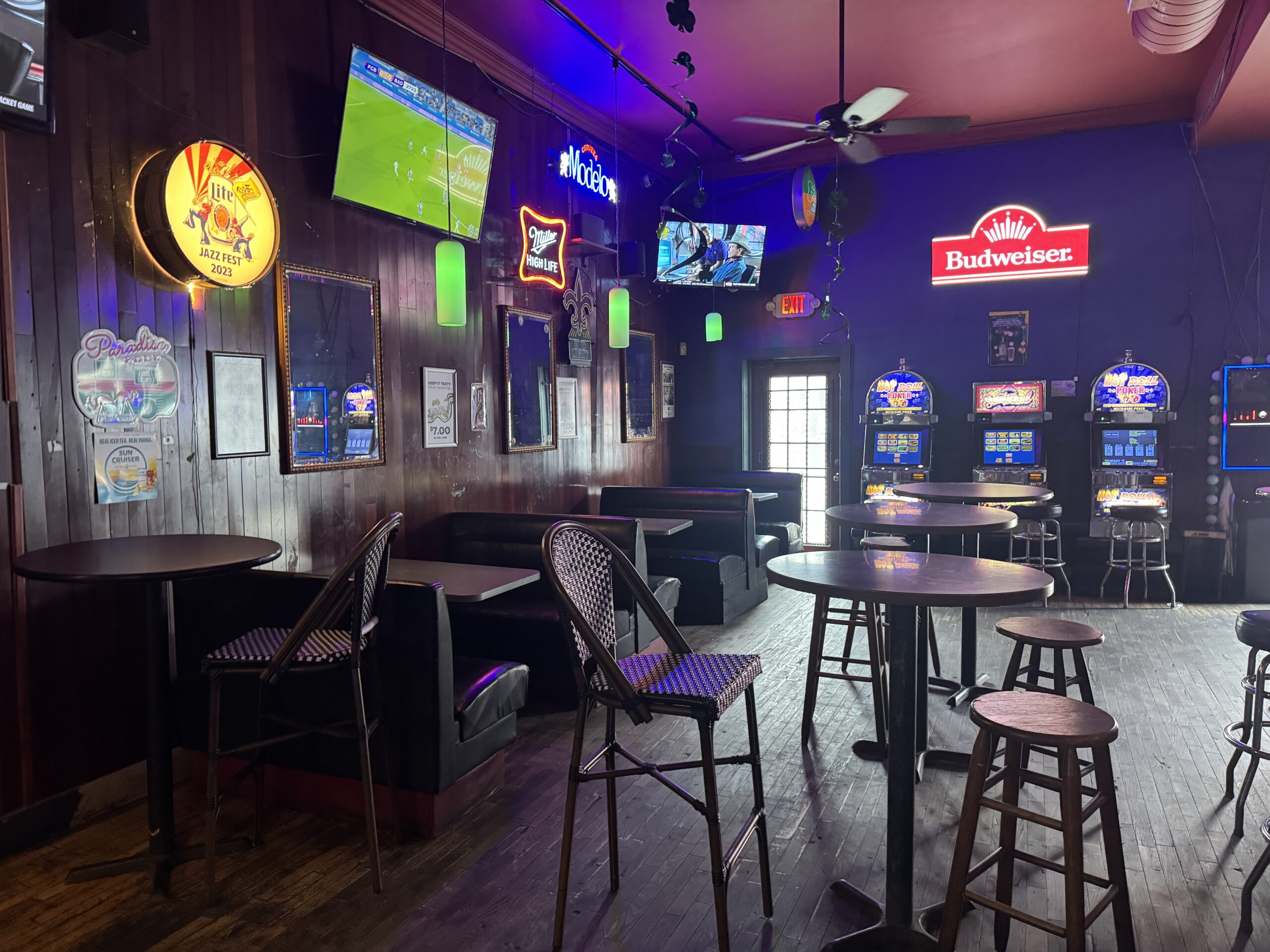 Chicago - Fireside Bowl (2)