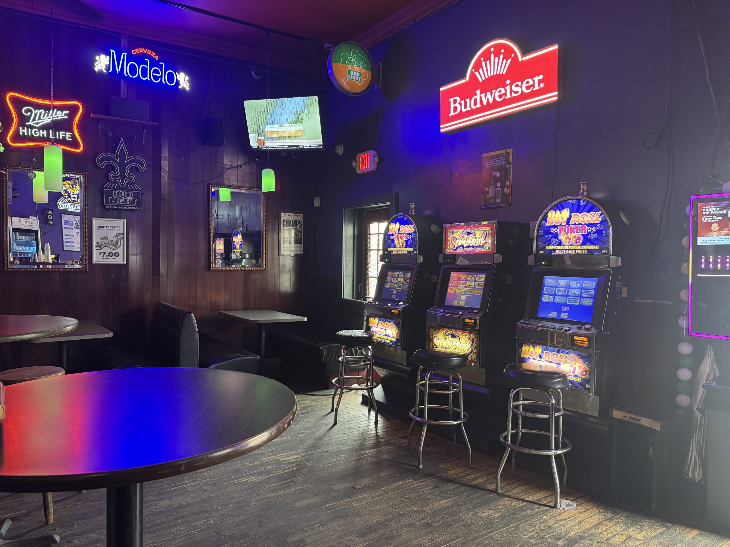 Chicago - Fireside Bowl (2)