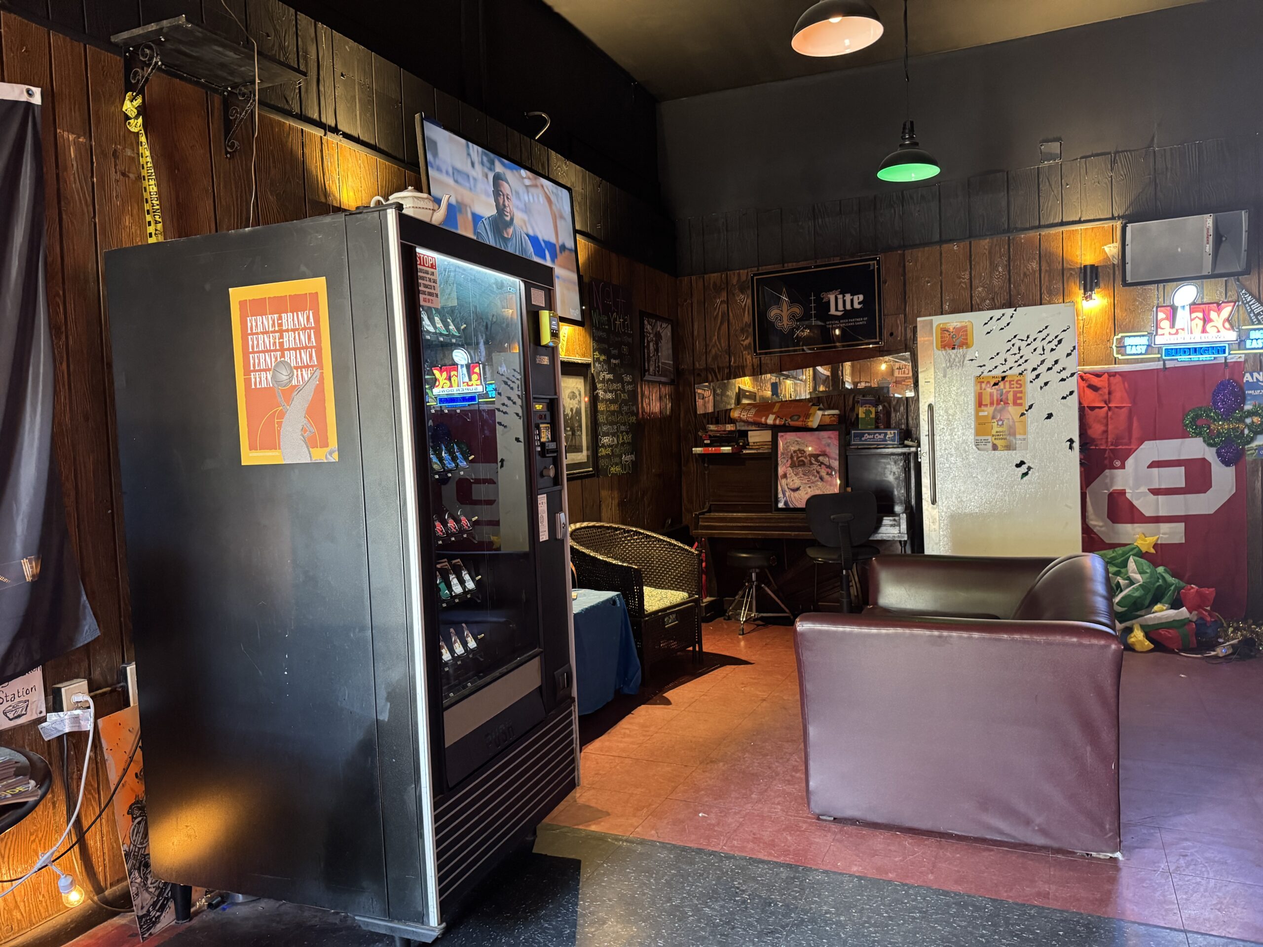 Chicago - Fireside Bowl (2)