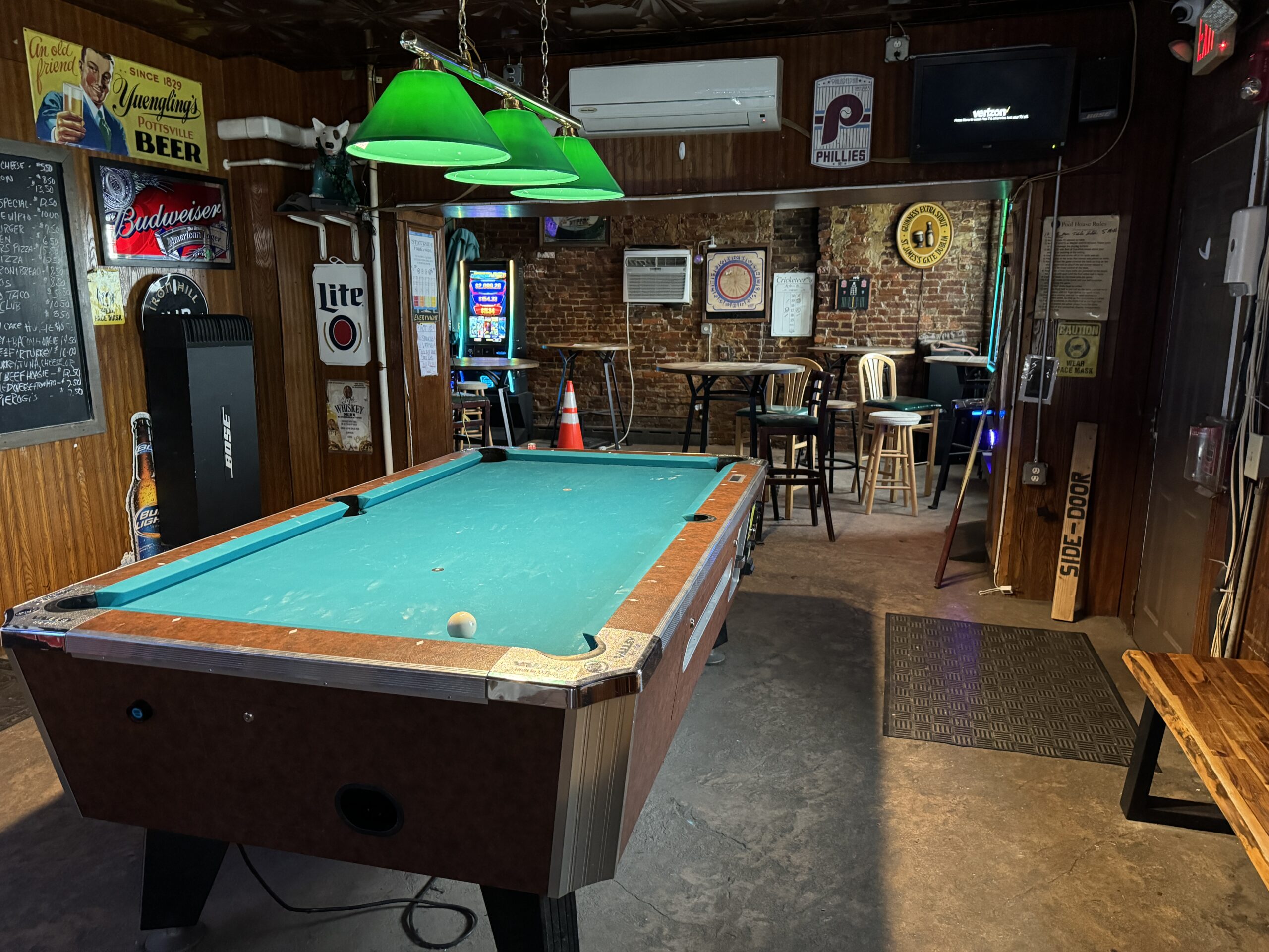 Chicago - Fireside Bowl (2)