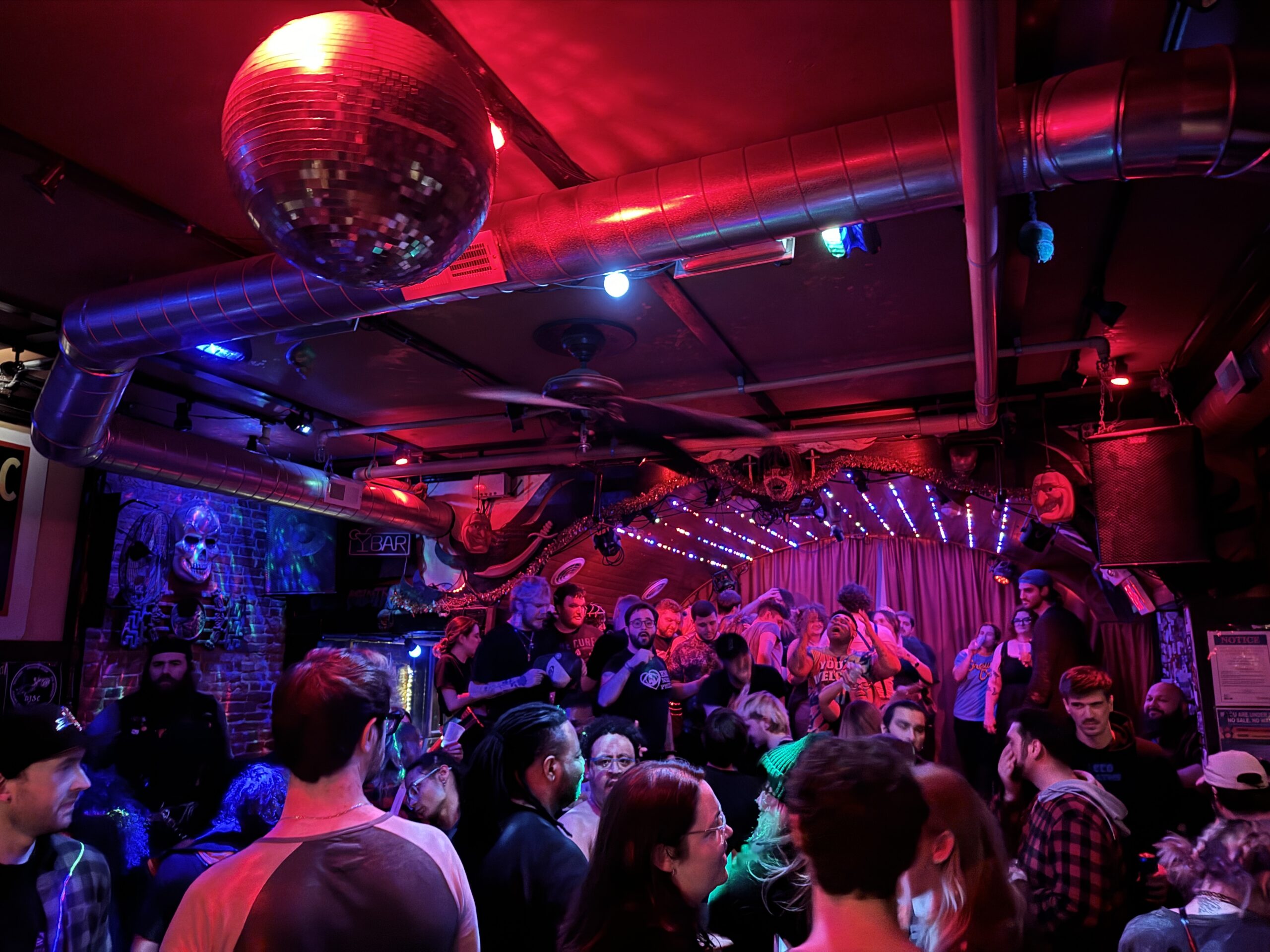 Chicago - Fireside Bowl (2)